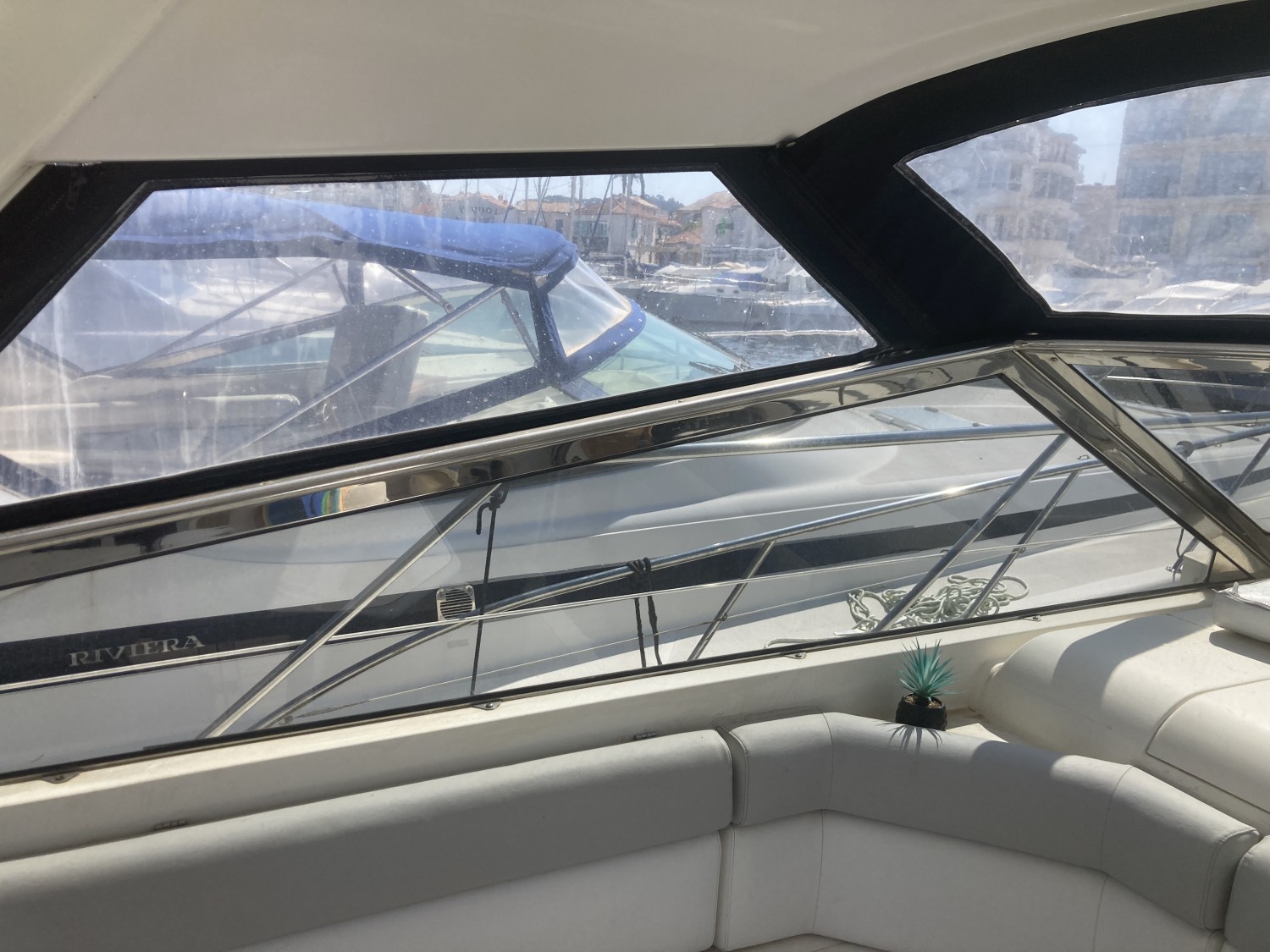 slider 12 Fairline Targa 42